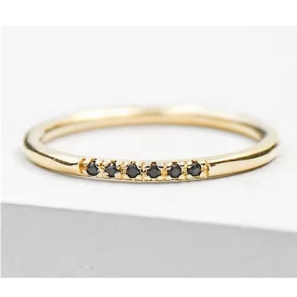 NEW Dainty 14k Gold Plated Silvet Black Melee Ring Size 5.5‎ - Picture 1 of 15